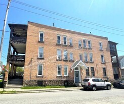 331 W North St in Butler, PA - Building Photo