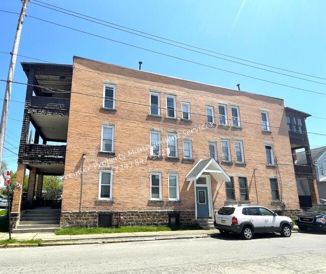 property at 331 W North St