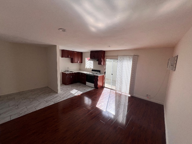 293 N Hill Ave in Pasadena, CA - Building Photo - Building Photo