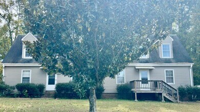 105 Carson Dr in Cowpens, SC - Building Photo - Building Photo