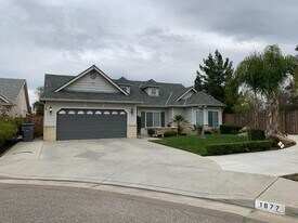 1877 E Turnberry Ave in Fresno, CA - Building Photo