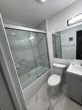 225 N F St, Unit Back Unit in Lake Worth Beach, FL - Foto de edificio - Building Photo
