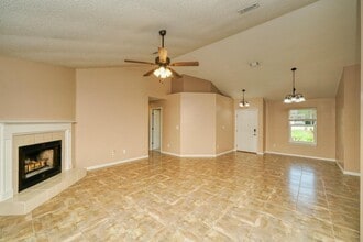 8828 Arlington Ln in Navarre, FL - Building Photo - Building Photo