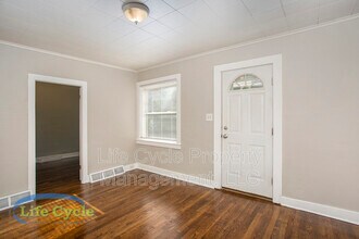 243 Michigan St NW in Grand Rapids, MI - Building Photo - Building Photo