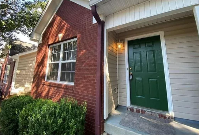 property at 2754 Westbrook Ct