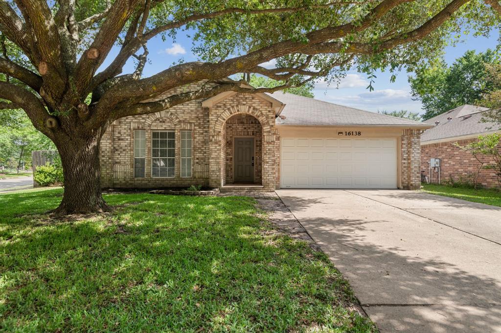 16138 Cypress Trace Dr in Cypress, TX - Building Photo