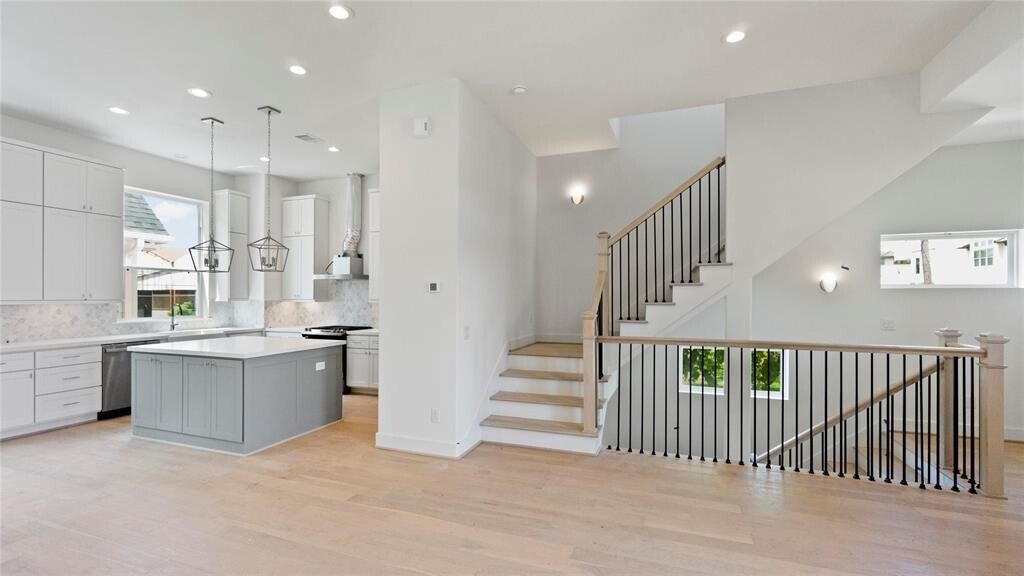 4621 Maxie St in Houston, TX - Building Photo