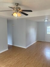 219 Tobacco Rd in Clarksville, TN - Building Photo - Building Photo
