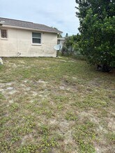 7534 Venice Dr in Port Richey, FL - Building Photo - Building Photo