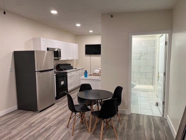 110 N 300 E, Unit Fully Furnished Internet in Richfield, UT - Building Photo - Building Photo