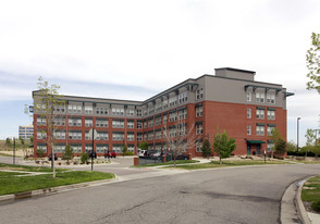 Lincoln Pointe Lofts Apartments