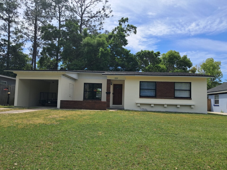 5222 shirley ave in Jacksonville, FL - Foto de edificio