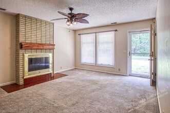 2 Colgadura Way in Hot Springs, AR - Building Photo - Building Photo