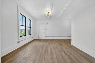 513 NW 6th St in Mineral Wells, TX - Building Photo - Building Photo