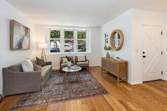 2117 Castillo St in Santa Barbara, CA - Building Photo - Building Photo