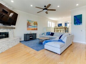 16276 Pacific Cir, Unit G5 in Huntington Beach, CA - Building Photo - Building Photo