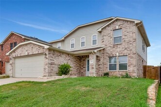 1416 Wind Star Way in Fort Worth, TX - Building Photo - Building Photo