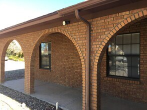 8620 Liberty Dr NE in Albuquerque, NM - Building Photo - Building Photo