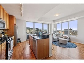 929 Portland Ave in Minneapolis, MN - Building Photo