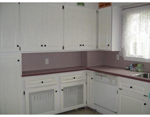141 Bonair Ave in West Springfield, MA - Building Photo - Building Photo