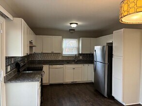 3542 Burbank Dr in Ann Arbor, MI - Building Photo - Building Photo