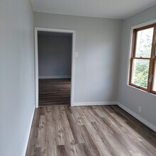 822 Franklin St in Moberly, MO - Building Photo - Building Photo