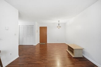 72 Barrett St in Northampton, MA - Building Photo - Building Photo