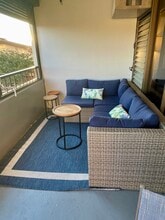 1521 Alexander St, Unit 406 in Honolulu, HI - Foto de edificio - Building Photo