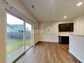 18946 Lipoma Ave E in Puyallup, WA - Building Photo - Building Photo