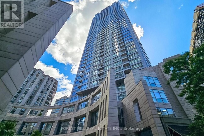 property at 2181-2181 Yonge St