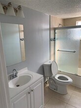 2342 Wilson St in Hollywood, FL - Building Photo - Building Photo