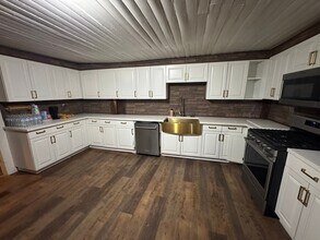 212 Main St in Pittsfield, PA - Building Photo - Building Photo