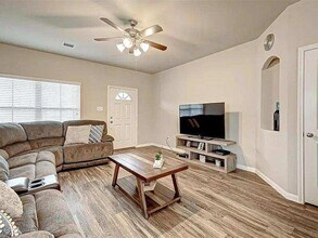 3843 Briar Water Ct in Park Row, TX - Building Photo - Building Photo