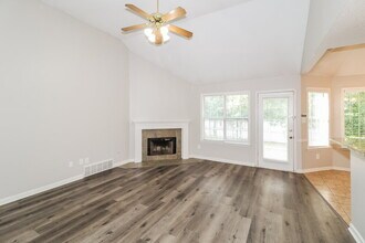 7174 McCleskey Cove in Cordova, TN - Building Photo - Building Photo