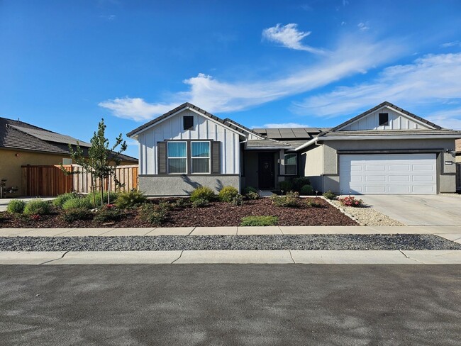 5050 Wolfberry Wy