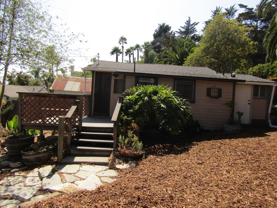 221 Le Point St in Arroyo Grande, CA - Building Photo