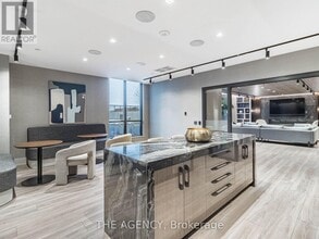 286 Main St in Toronto, ON - Building Photo - Building Photo