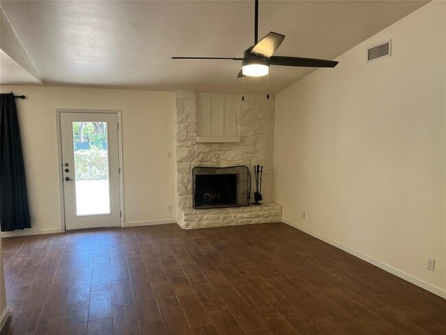 12119 Robin Ridge Ln in Austin, TX - Building Photo - Building Photo