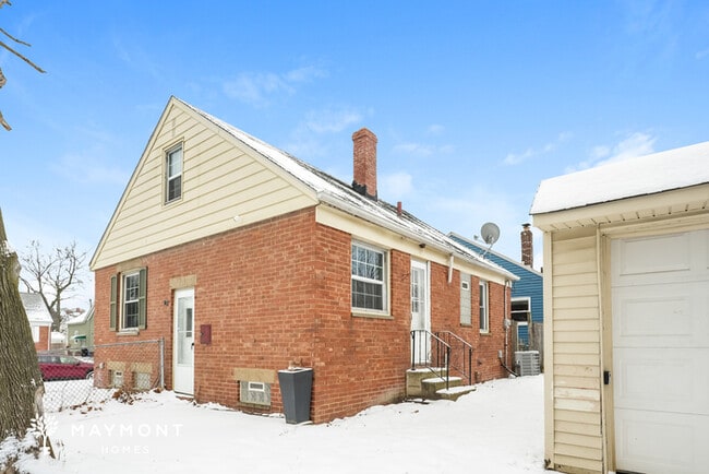 13400 Highlandview Ave in Cleveland, OH - Foto de edificio - Building Photo