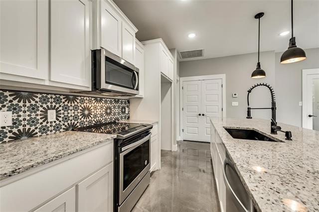 property at 417 E Nelson St
