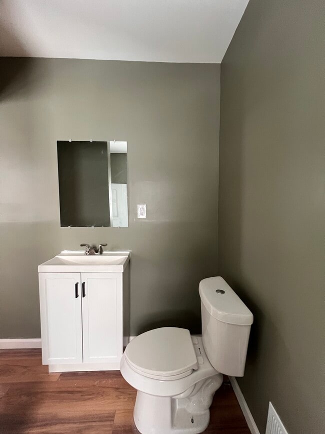 2518 Hermansau St in Saginaw, MI - Foto de edificio - Building Photo