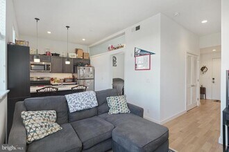 507 S 8th St in Philadelphia, PA - Building Photo - Building Photo