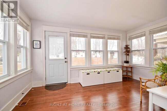 118 Lower Charlotte St in Ottawa, ON - Building Photo - Building Photo