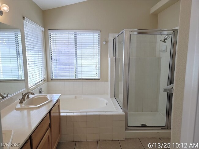 property at 194 Kachina Dr