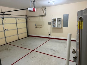 5589 Park Side Cir in Hoover, AL - Foto de edificio - Building Photo