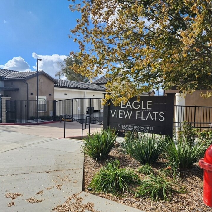 Eagle View Flats in Moreno Valley, CA - Foto de edificio