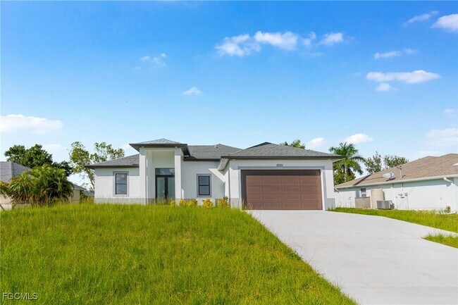 2221 Tropicana Parkway W in Cape Coral, FL - Building Photo - Building Photo