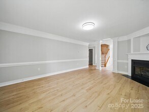 5203 Grays Ridge Dr in Charlotte, NC - Foto de edificio - Building Photo