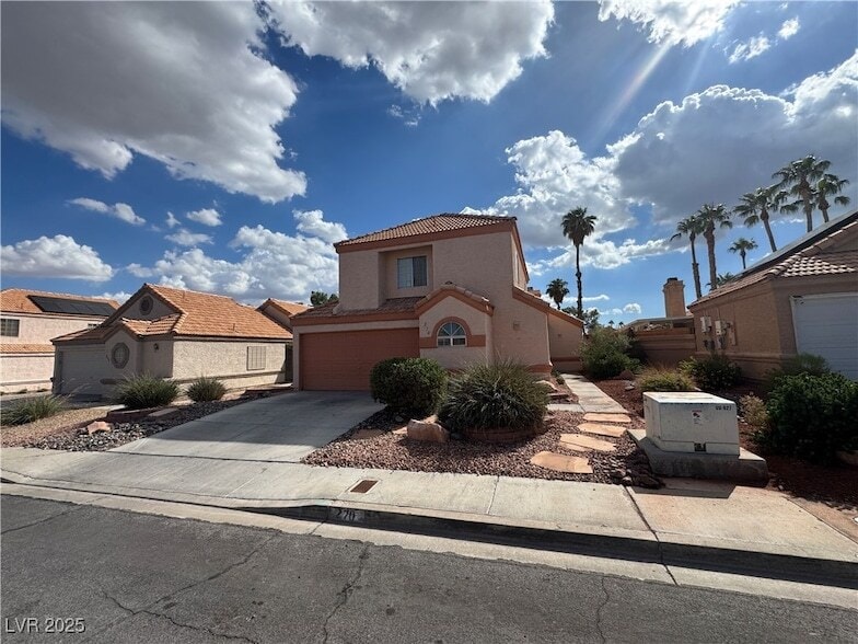270 Spring Hills Ln in Henderson, NV - Foto de edificio