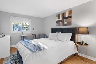 Room Rental 5 minutes from Algonquin College - This listing has rentals from $525 in Ottawa, ON - Building Photo - Building Photo